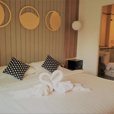La La Moon Krabi Poshtel'N' Pool Acomodação com café da manhã Exterior foto